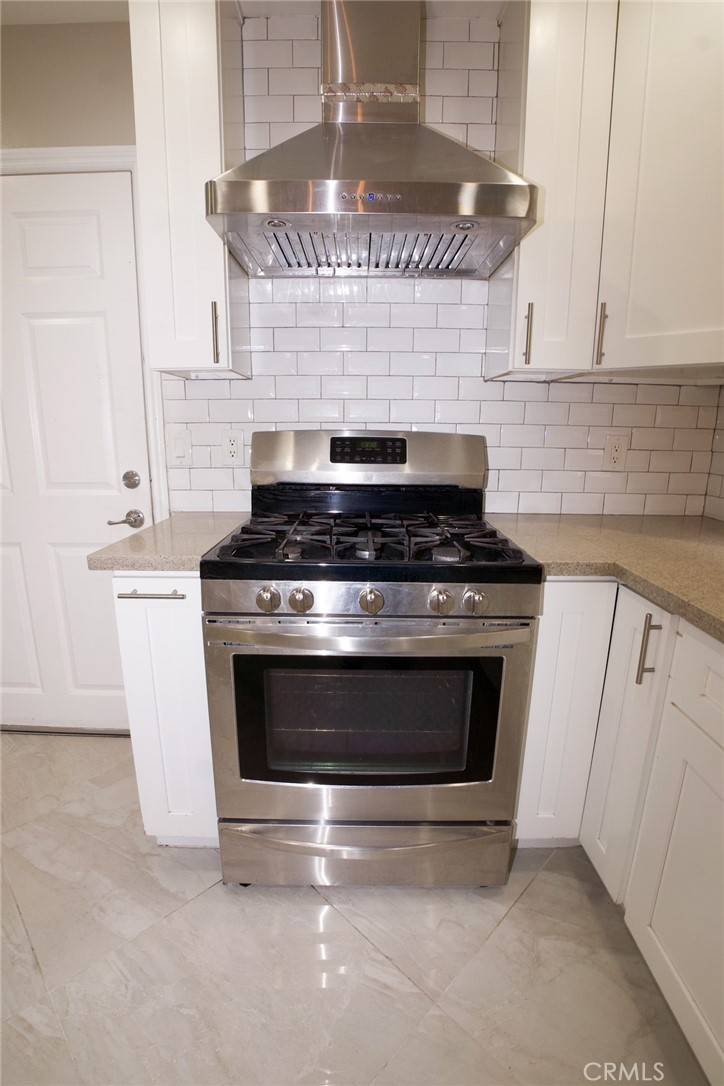 North Hills, CA 91343,8554 Burnet AVE #135