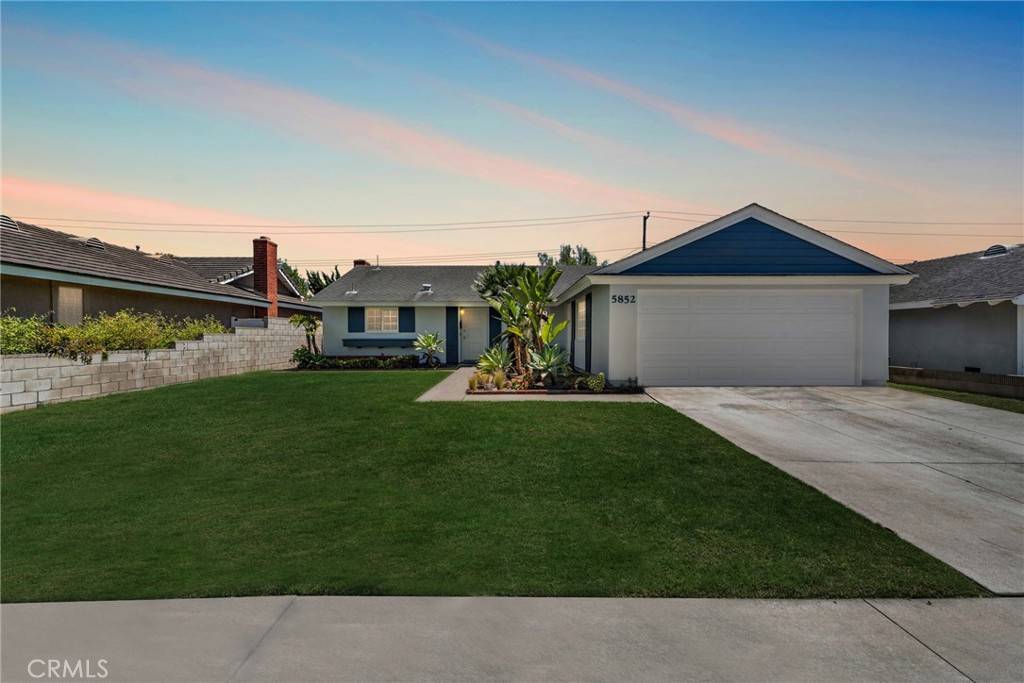 Huntington Beach, CA 92649,5852 Raphael DR