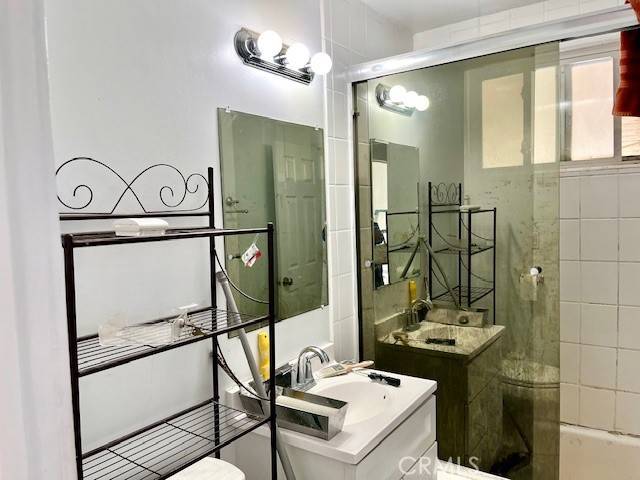 Reseda, CA 91335,19017 Vanowen ST