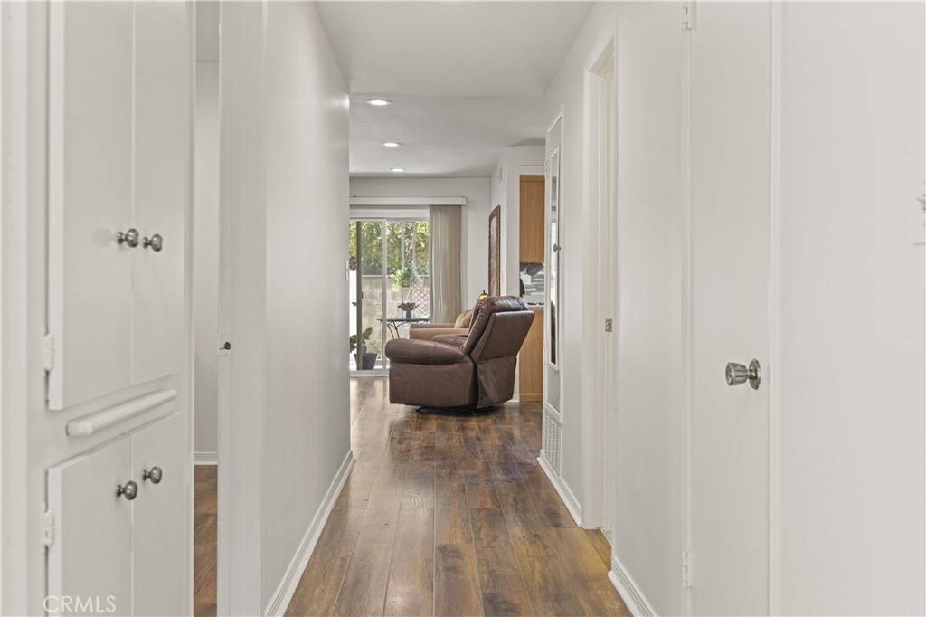 Newhall, CA 91321,26817 Oak Branch CIR