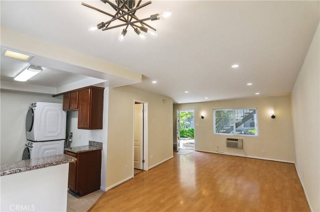Burbank, CA 91504,1620 N San Fernando BLVD #13