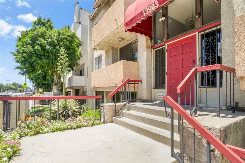 Van Nuys, CA 91405,13903 Sherman WAY #8