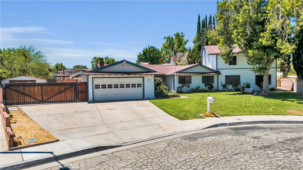Lancaster, CA 93536,2528 Key CT