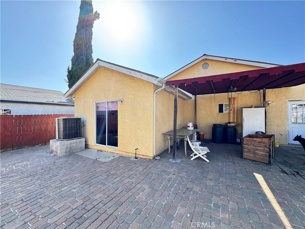 Pacoima, CA 91331,12572 Bromwich ST