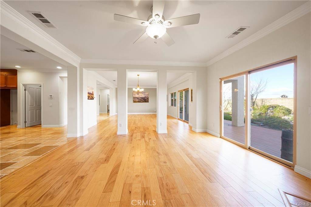 Canyon Country, CA 91387,27465 English Ivy LN