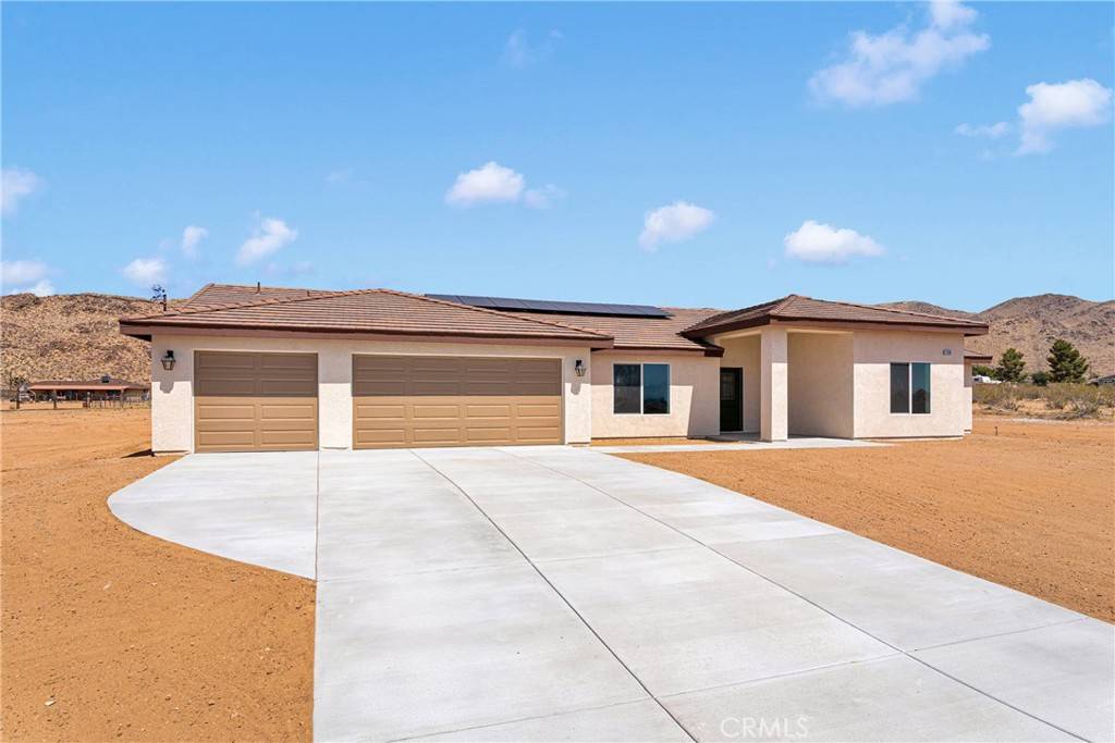 Apple Valley, CA 92307,15365 Laguna Seca DR