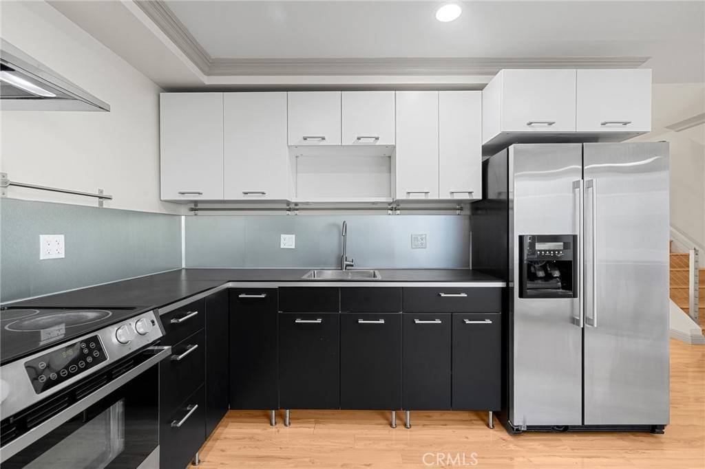 Valley Village, CA 91607,4730 Ben AVE #3