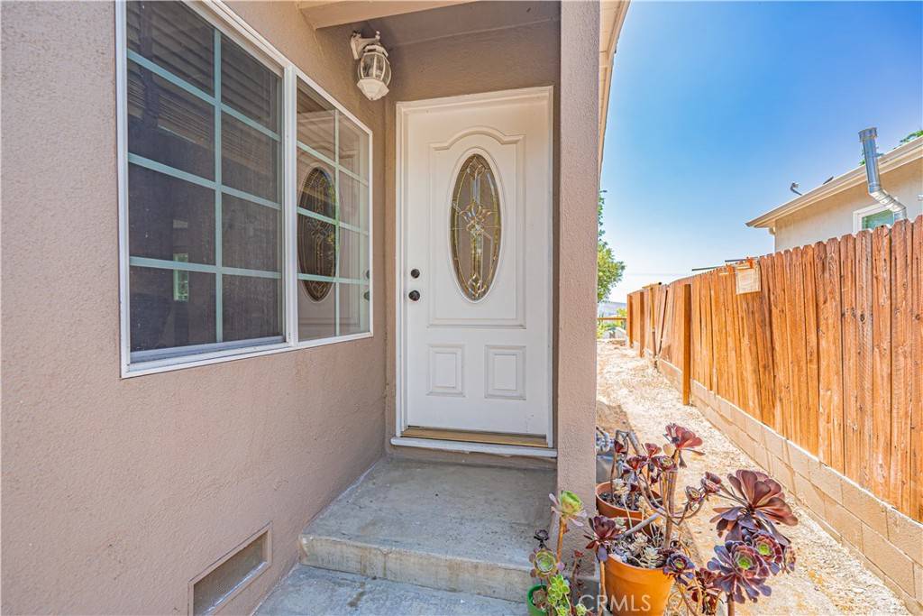Tujunga, CA 91042,10743 Mountair AVE