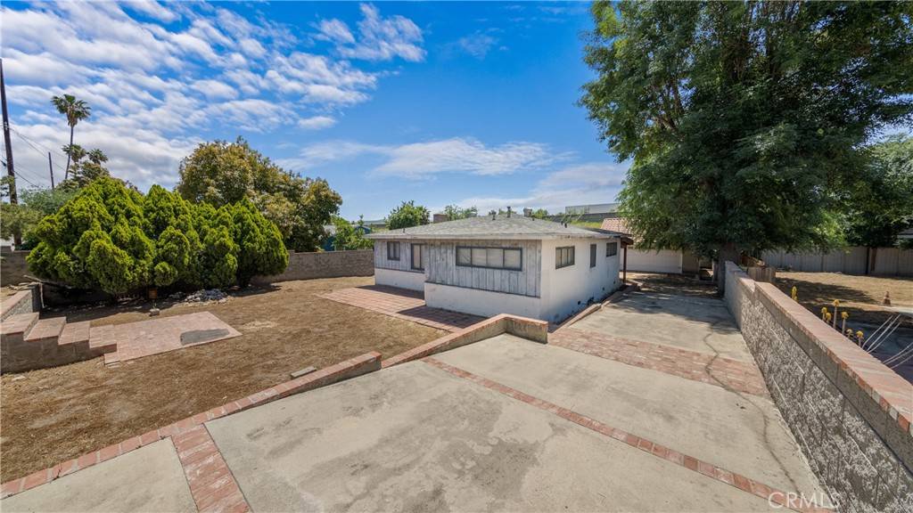 Sylmar, CA 91342,10816 Foothill BLVD