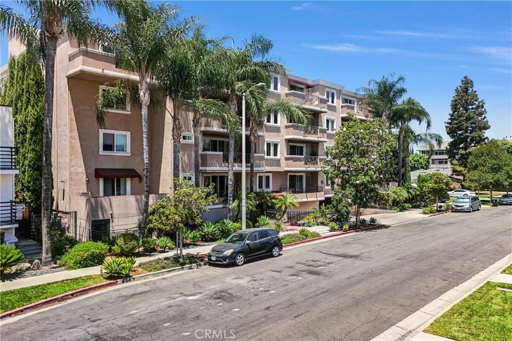 Sherman Oaks, CA 91403,4533 Vista Del Monte AVE #201