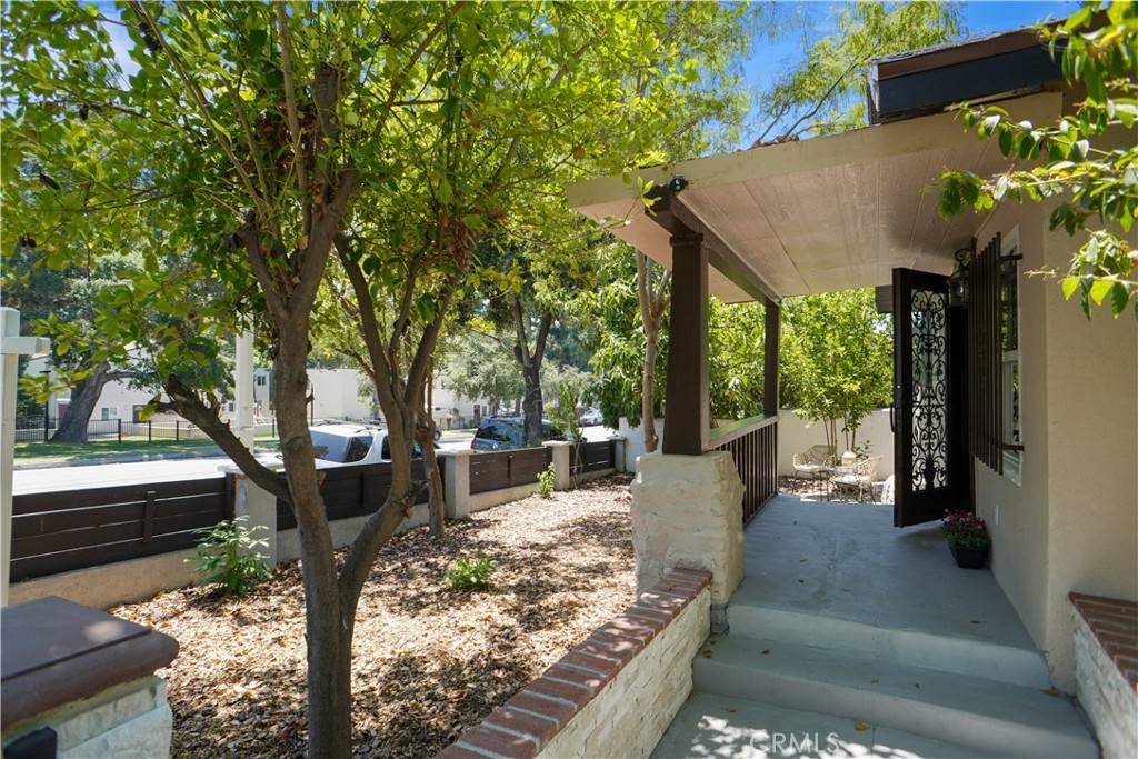 Pasadena, CA 91103,77 W Washington BLVD