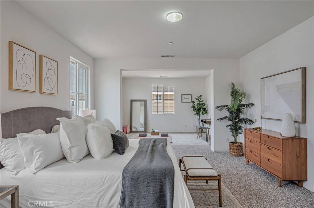 Fillmore, CA 93015,154 Azalea ST