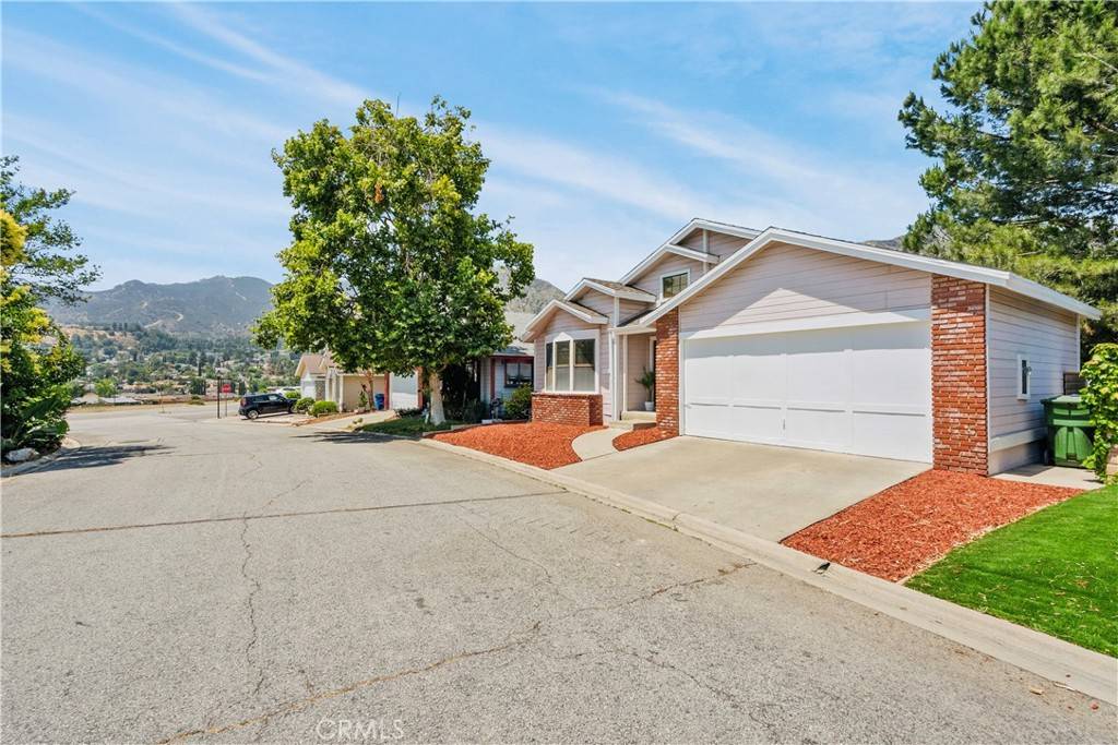 Sylmar, CA 91342,13691 Gavina AVE #422
