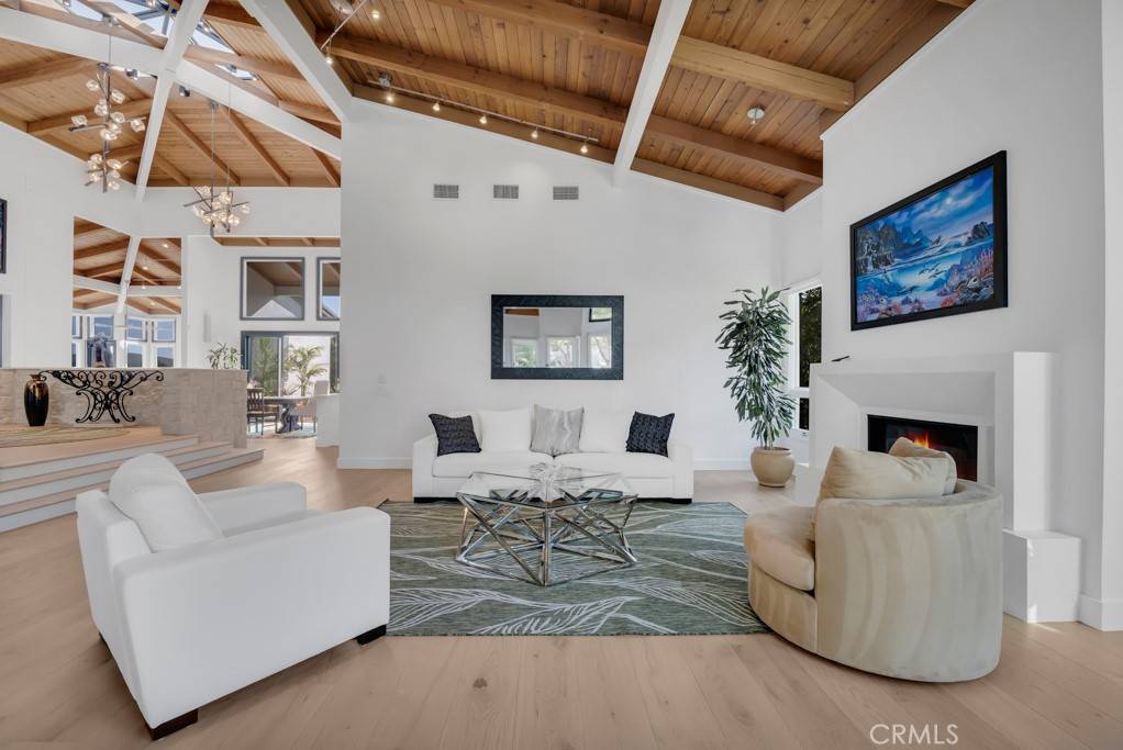 Westlake Village, CA 91362,4514 Rayburn ST