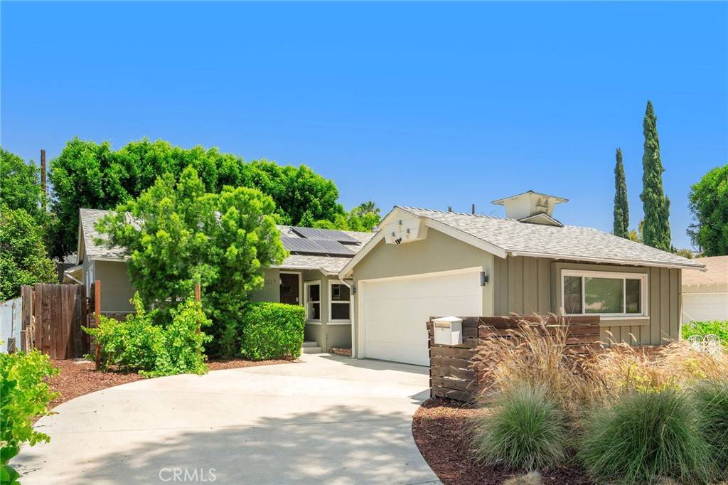 Van Nuys, CA 91405,15017 Archwood ST