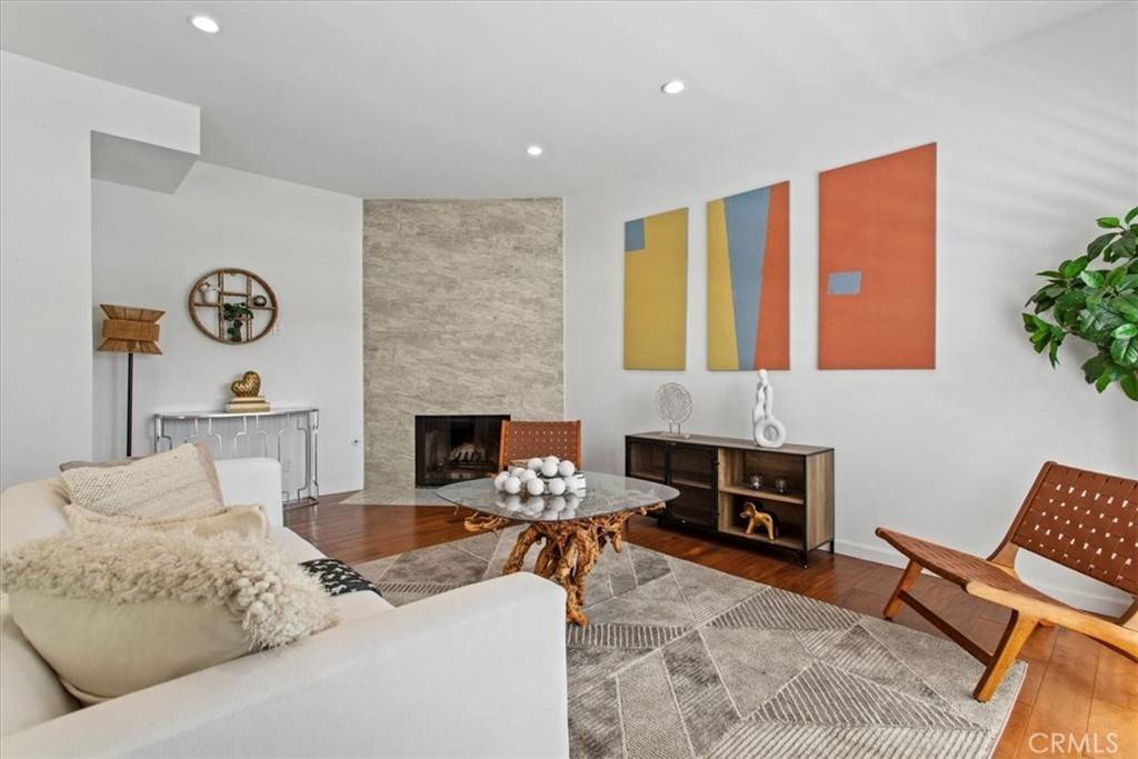 Sherman Oaks, CA 91411,5324 N Kester Ave 12