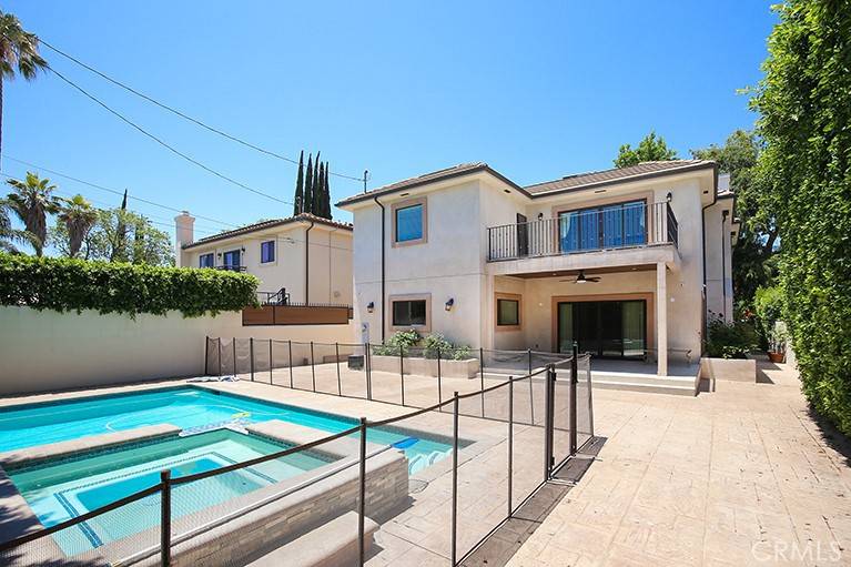 Encino, CA 91316,5016 Lindley AVE