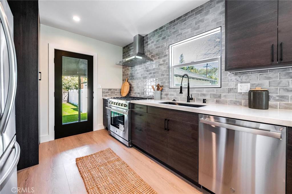 Woodland Hills, CA 91367,22919 Leonora DR