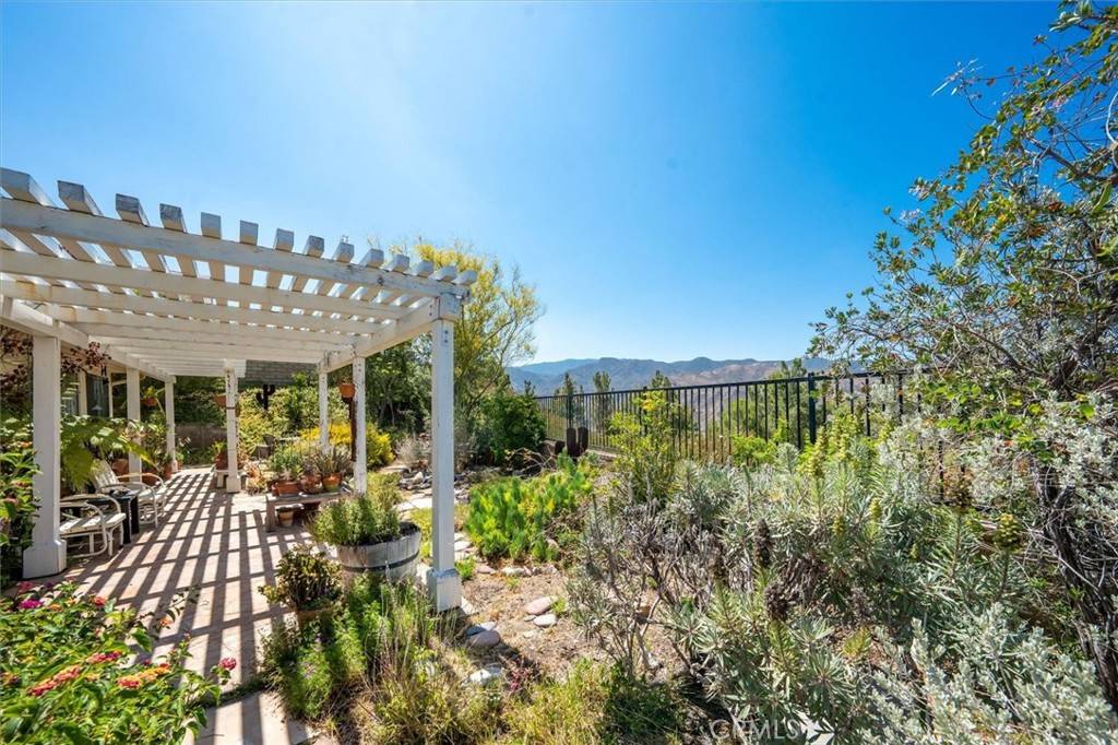 Canyon Country, CA 91387,14320 Sequoia RD
