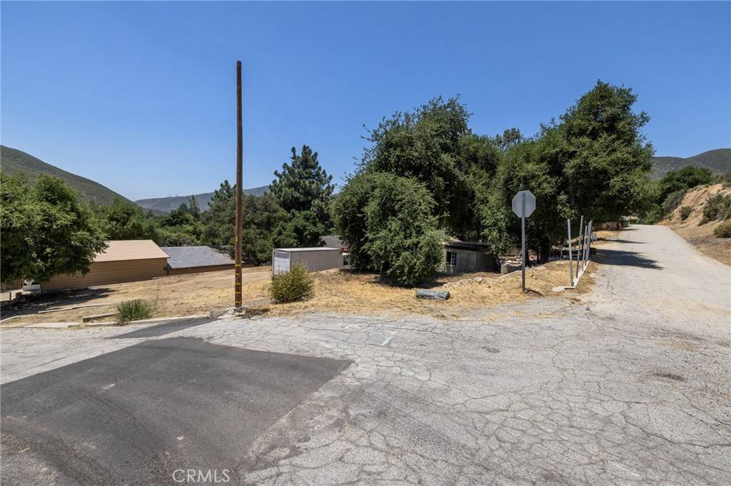 Green Valley, CA 91390,16008 Calle El Capitan