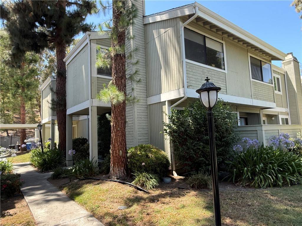 Woodland Hills, CA 91367,22143 Burbank Blvd. #1