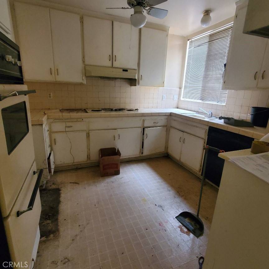 Encino, CA 91316,5429 Newcastle AVE #215