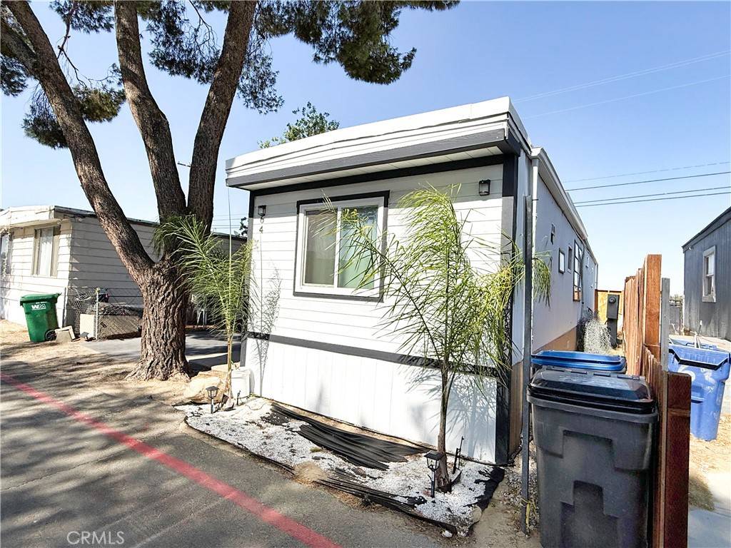 Lancaster, CA 93535,45415 28th ST E #64