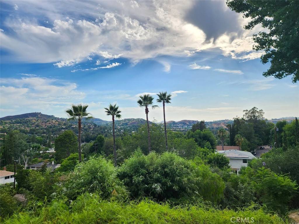 Woodland Hills, CA 91364,22808 Gershwin DR