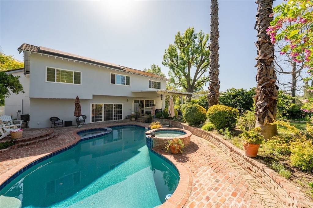 Calabasas, CA 91301,27093 Esward DR