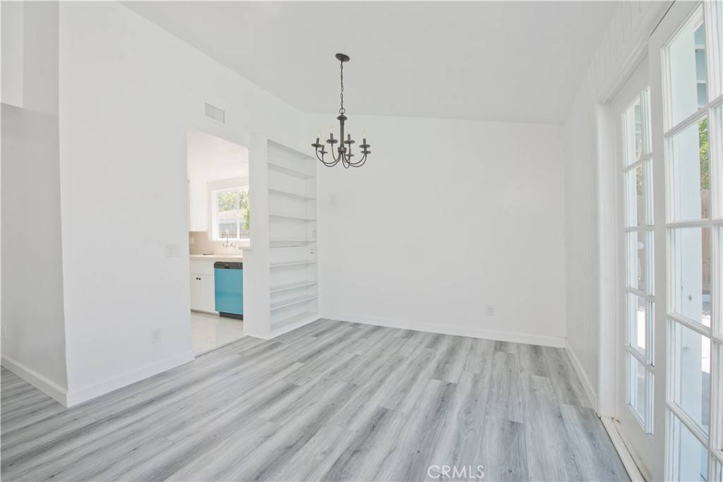 Winnetka, CA 91306,20541 Rodax ST