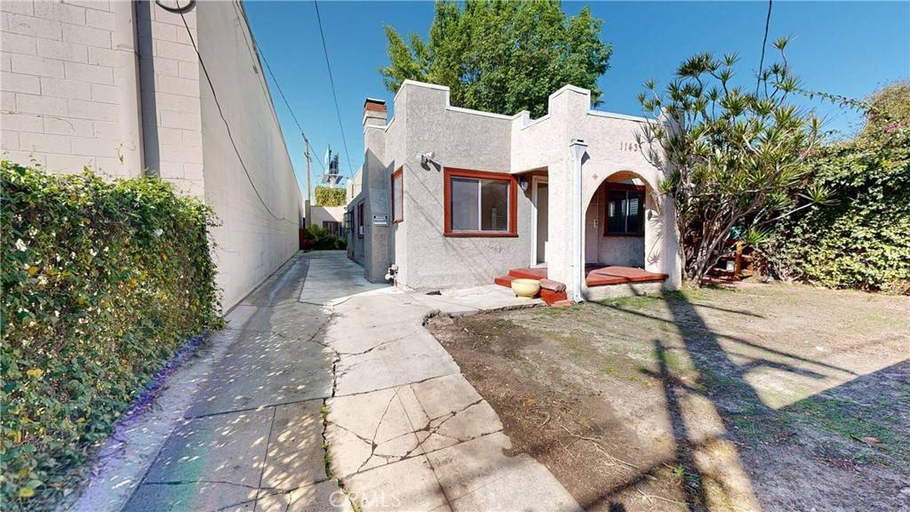 Los Angeles, CA 90038,1143 N Sycamore AVE