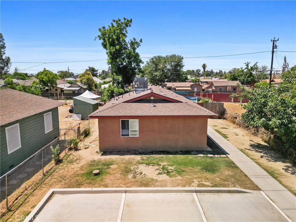 Bakersfield, CA 93305,923 Eureka ST