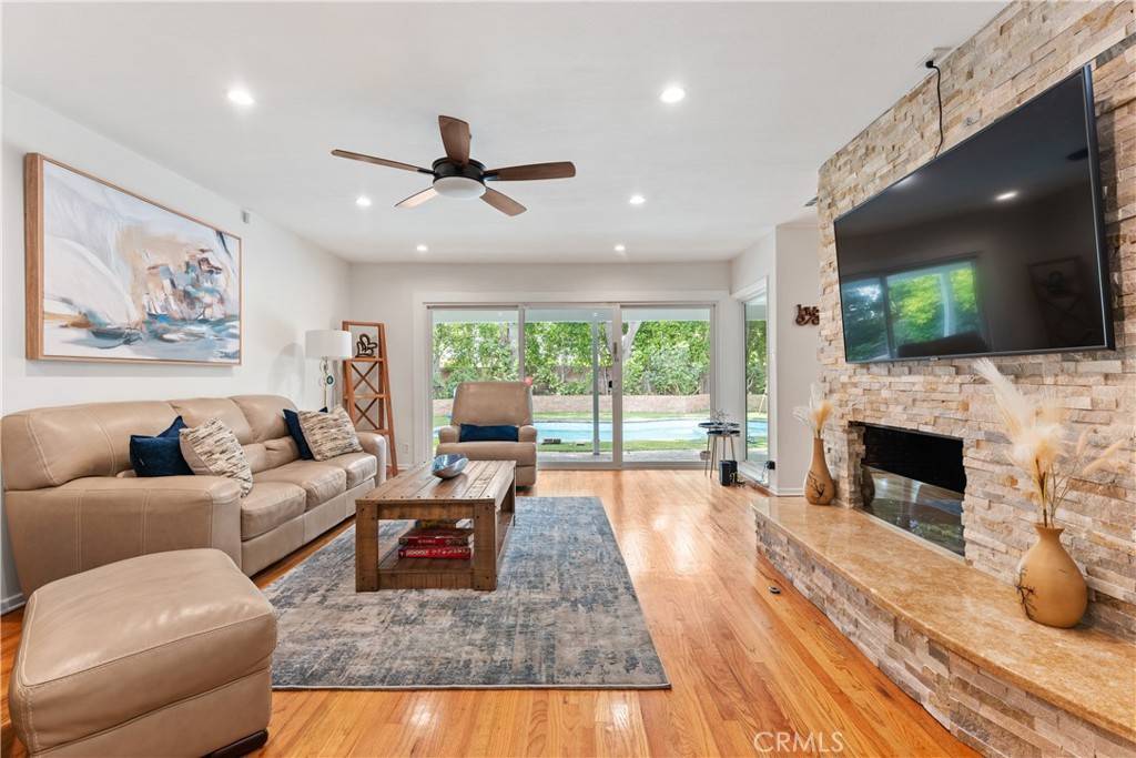 North Hills, CA 91343,15936 Osborne ST