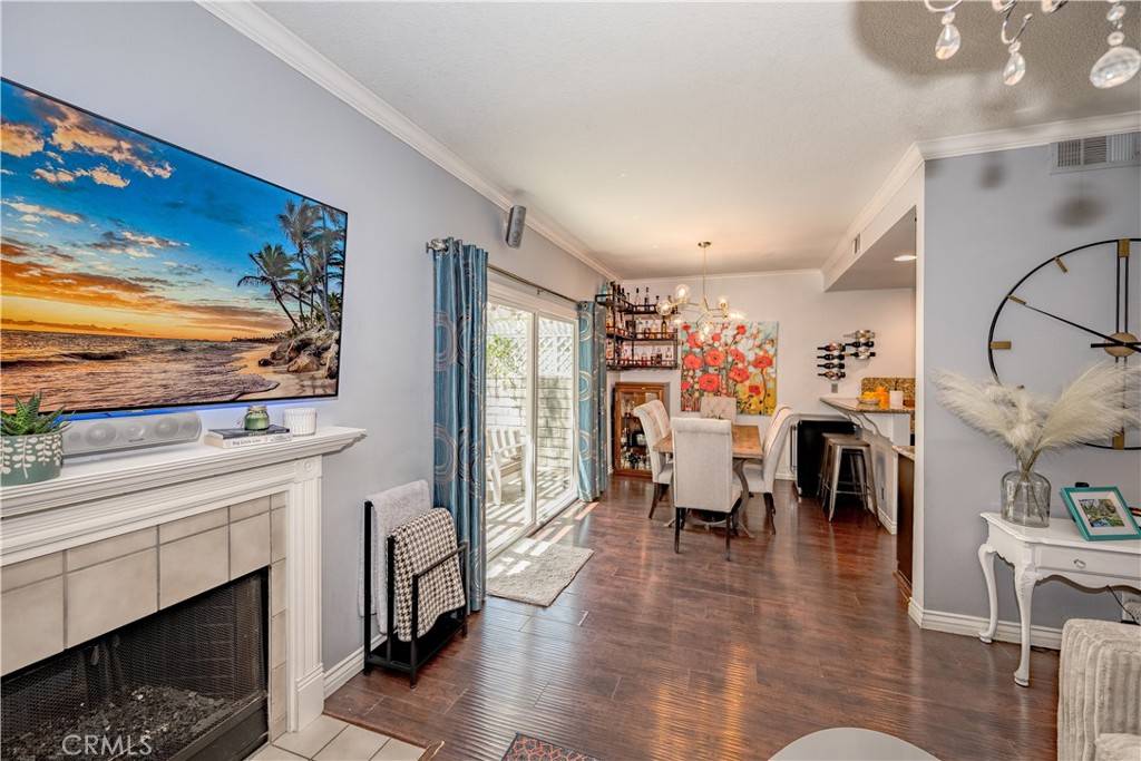Saugus, CA 91390,22943 Banyan PL #306