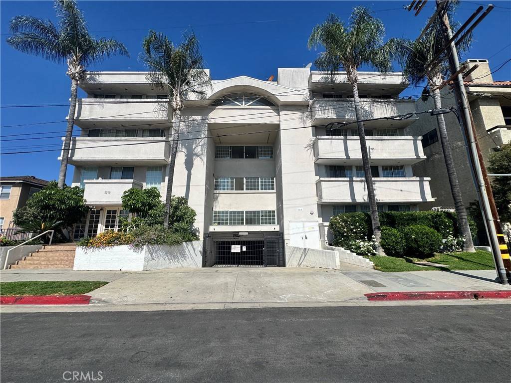 Encino, CA 91316,5219 Newcastle AVE #301