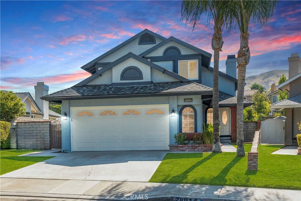 Saugus, CA 91390,28914 Raintree LN