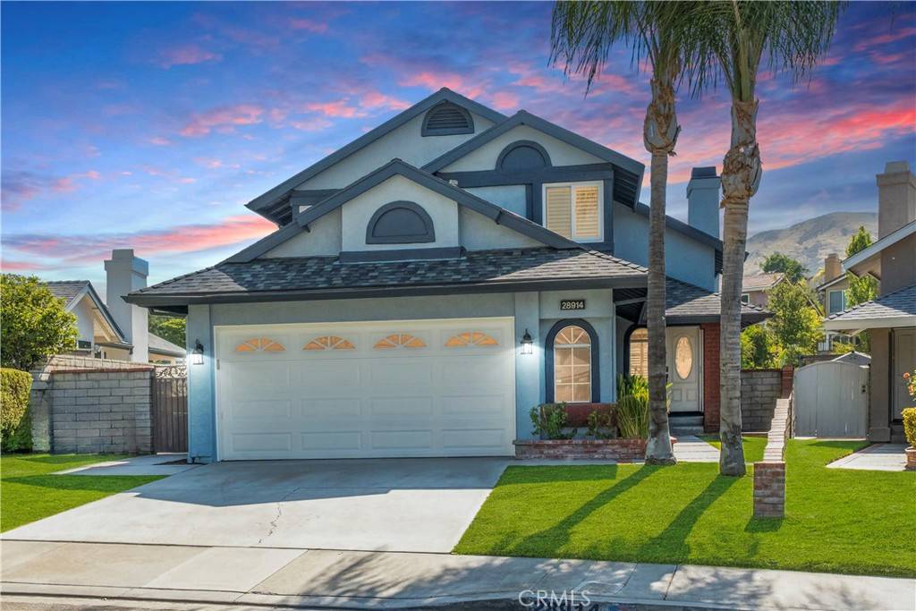 Saugus, CA 91390,28914 Raintree LN