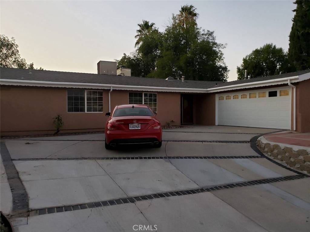 Woodland Hills, CA 91367,5853 Mcdonie AVE