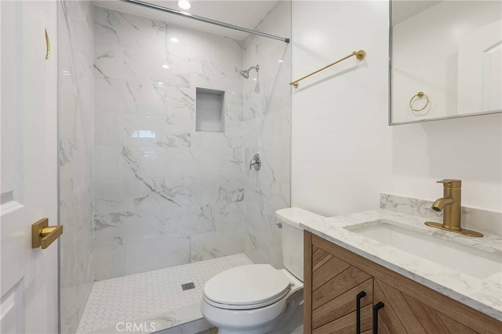 North Hollywood, CA 91601,5336 Cleon AVE #2
