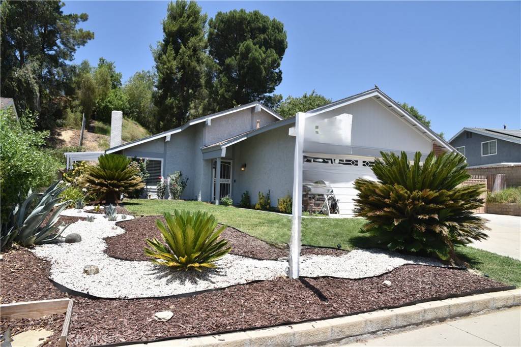 Saugus, CA 91350,20611 Alaminos DR
