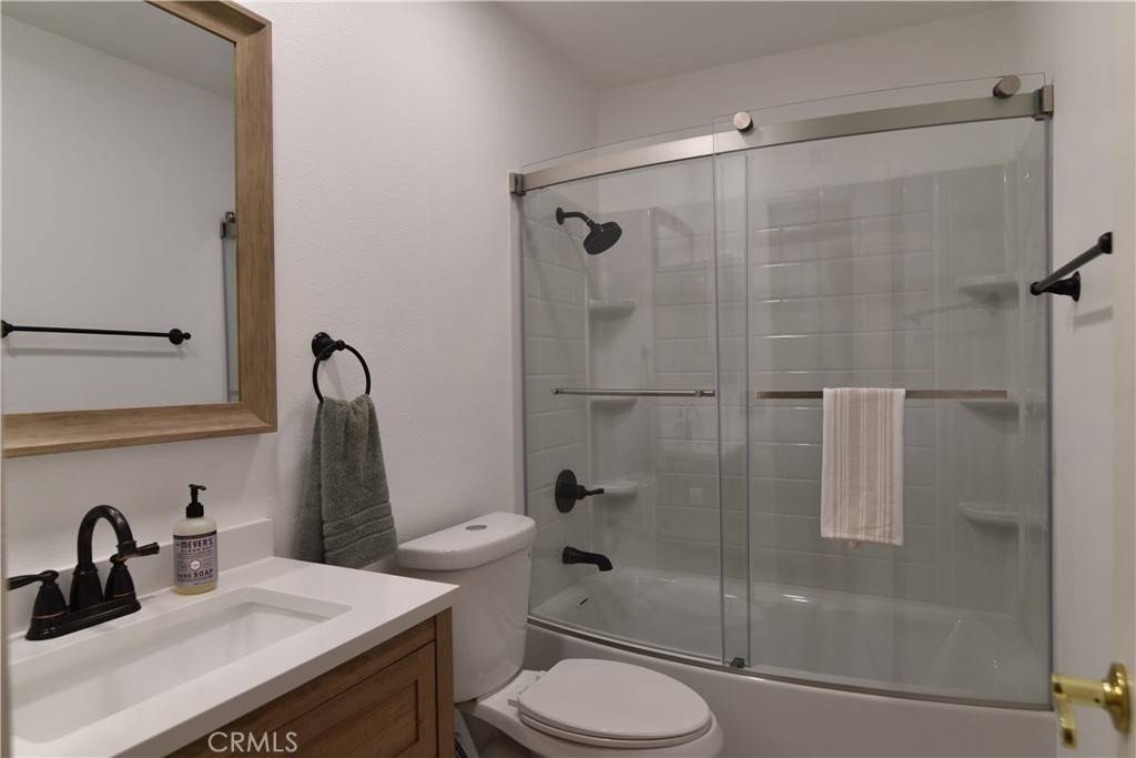 Saugus, CA 91350,20611 Alaminos DR