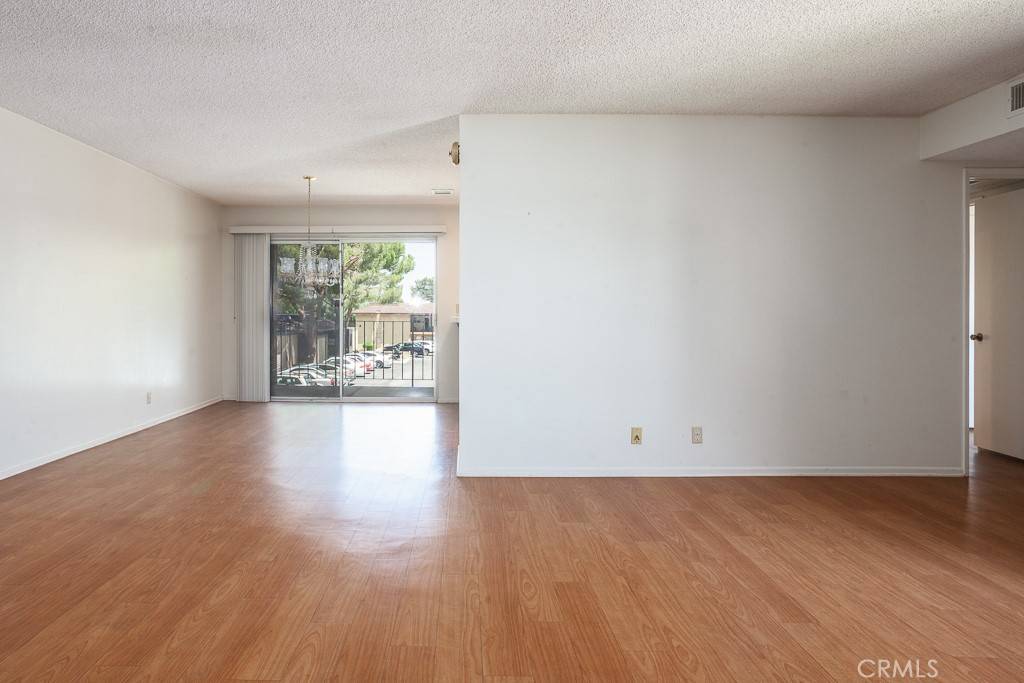 Lancaster, CA 93534,42849 15th ST W #4