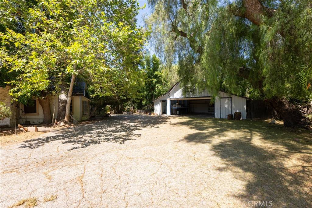 Northridge, CA 91324,8449 Melvin AVE