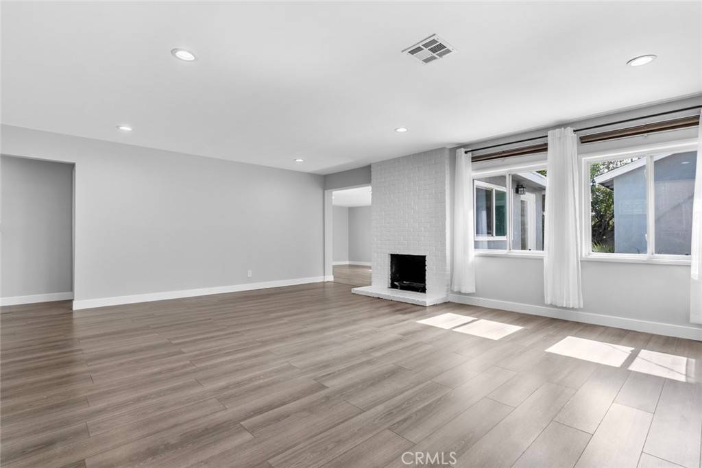 West Hills, CA 91304,8008 Mclaren AVE