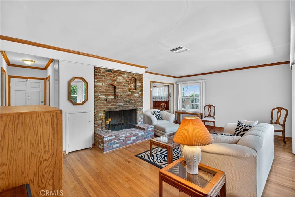 Encino, CA 91436,15747 Addison ST