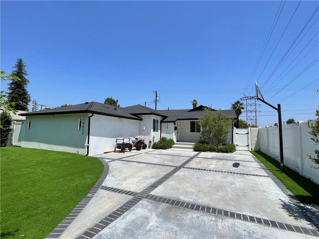 Tarzana, CA 91356,18823 Martha ST
