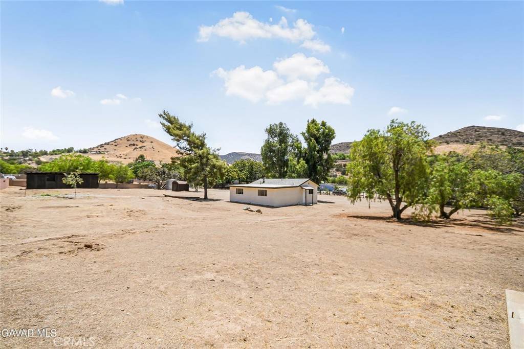 Agua Dulce, CA 91390,35339 Anthony RD