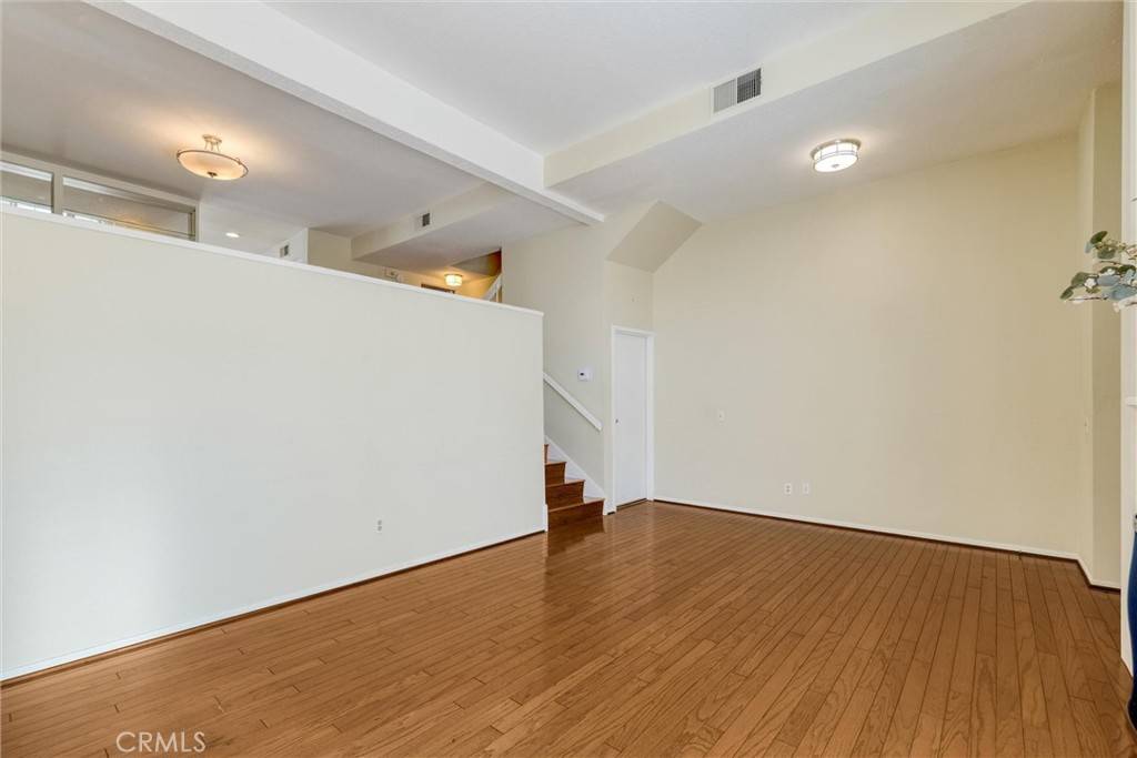 Woodland Hills, CA 91367,22285 1/2 Erwin ST