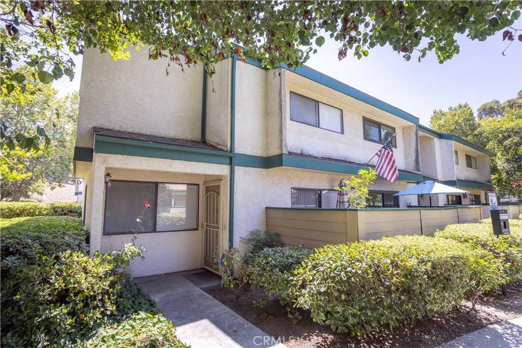 Newhall, CA 91321,23524 Newhall AVE #4