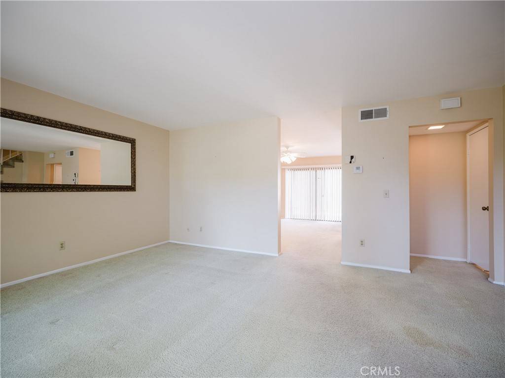 Northridge, CA 91324,9757 Reseda BLVD #71